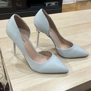 Blue Pump Heels. Pointed toes. Call it Spring Brand. Size US 7.  Lightly worn.